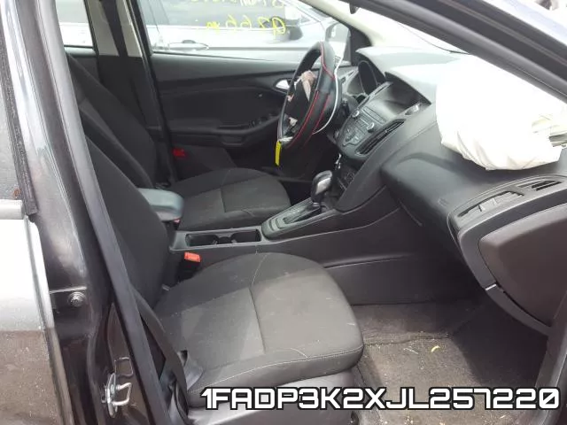 1FADP3K2XJL257220 фото 6