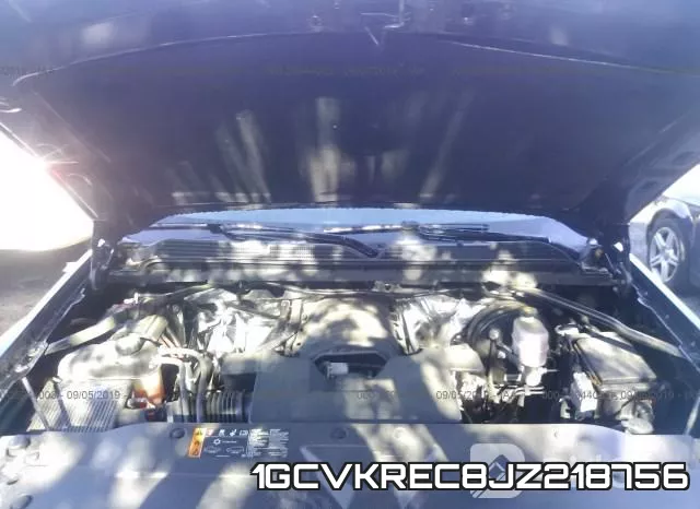 1GCVKREC8JZ218756 фото 2