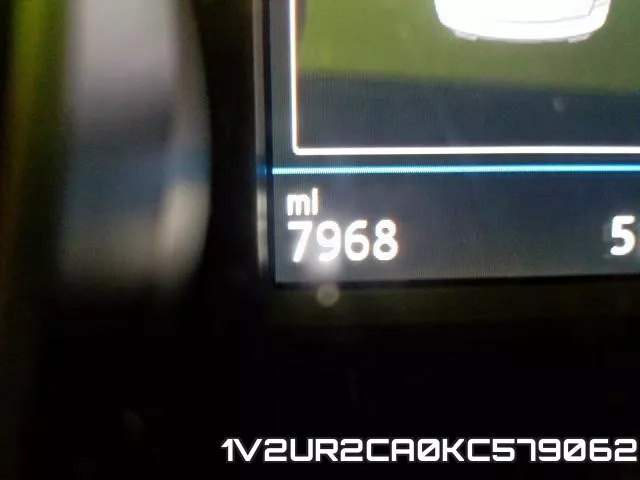 1V2UR2CA0KC579062 фото 9