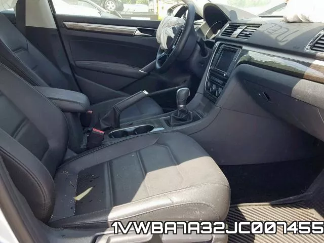 1VWBA7A32JC007455 фото 6