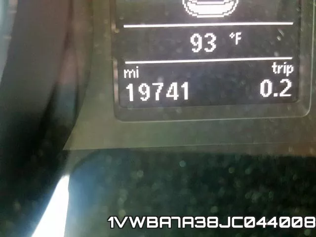 1VWBA7A38JC044008 фото 9
