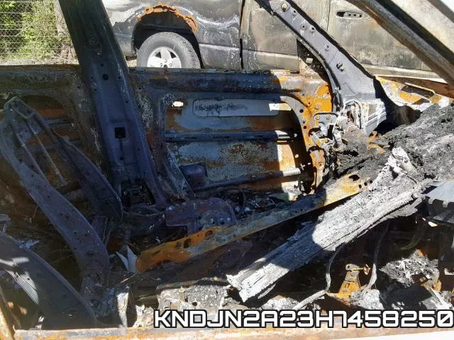 KNDJN2A23H7458250 фото 6