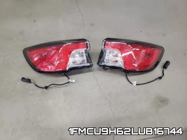1FMCU9H62LUB16744 фото 10