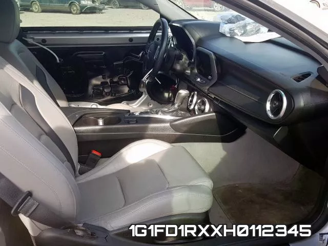 1G1FD1RXXH0112345 фото 6