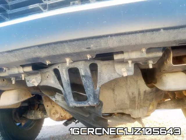 1GCRCNEC1JZ105643 фото 10