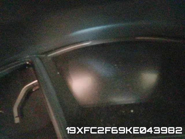 19XFC2F69KE043982 фото 9