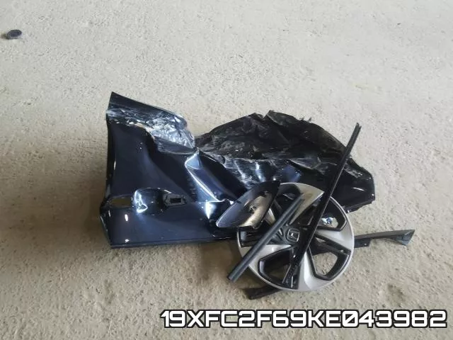 19XFC2F69KE043982 фото 10