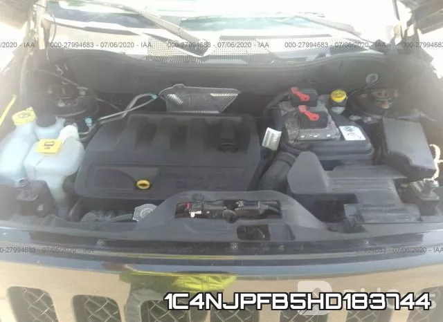 1C4NJPFB5HD183744 фото 2