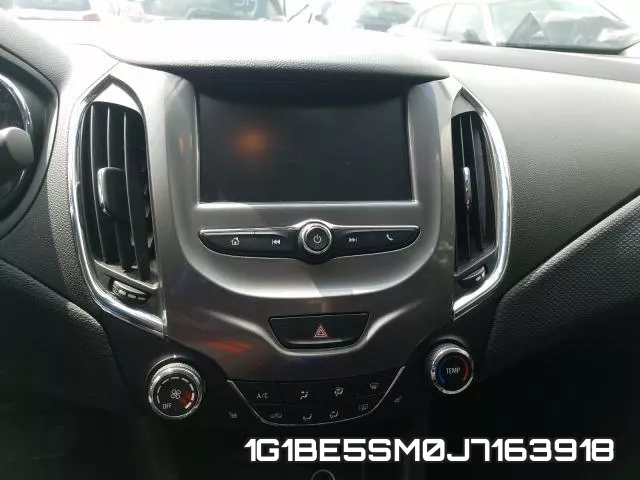 1G1BE5SM0J7163918 фото 10