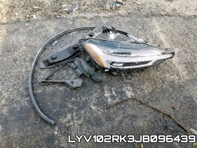 LYV102RK3JB096439 фото 10