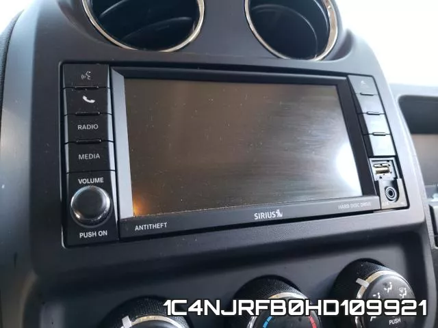 1C4NJRFB0HD109921 фото 10