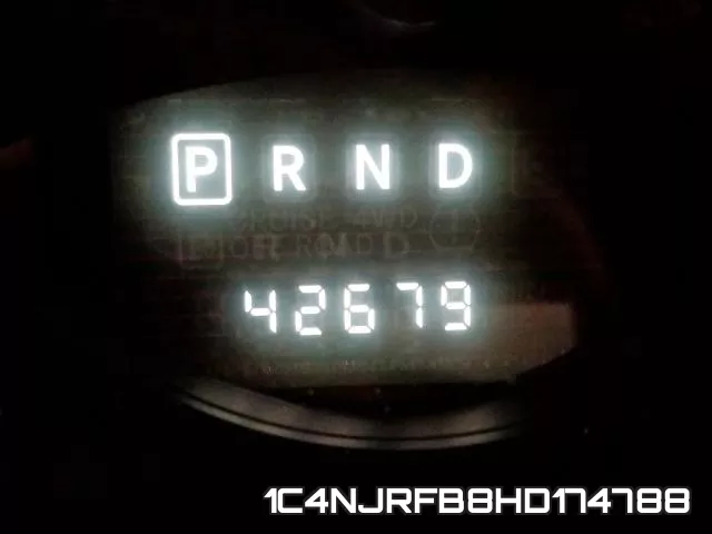 1C4NJRFB8HD174788 фото 9