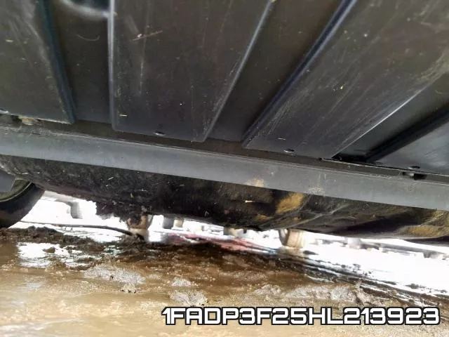 1FADP3F25HL213923 фото 10
