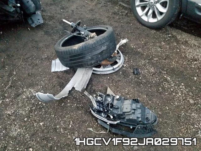 1HGCV1F92JA029751 фото 10