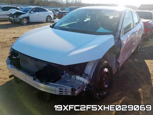 19XFC2F5XHE029069 фото 3