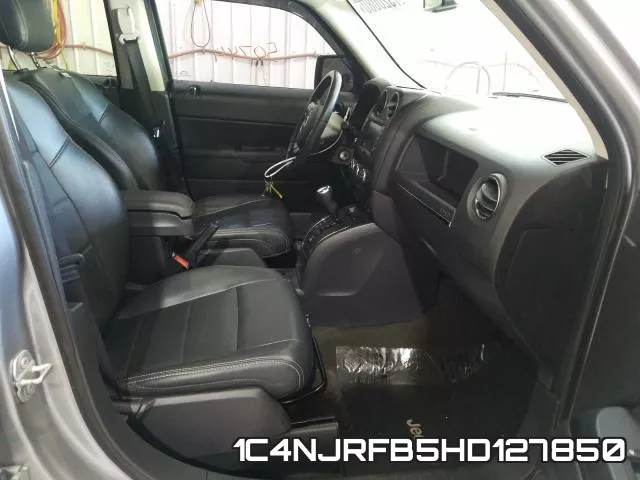 1C4NJRFB5HD127850 фото 6