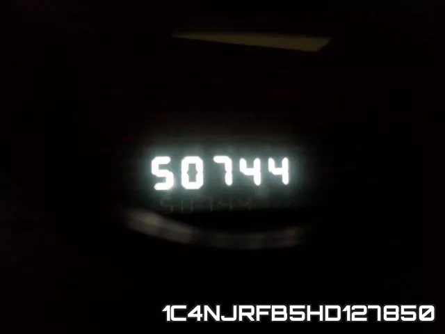 1C4NJRFB5HD127850 фото 9