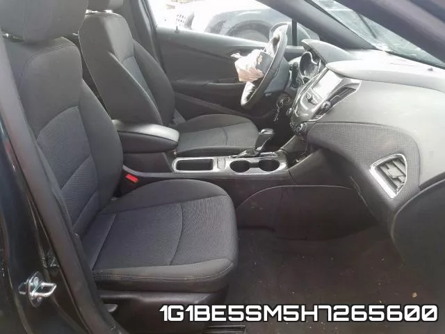 1G1BE5SM5H7265600 фото 6
