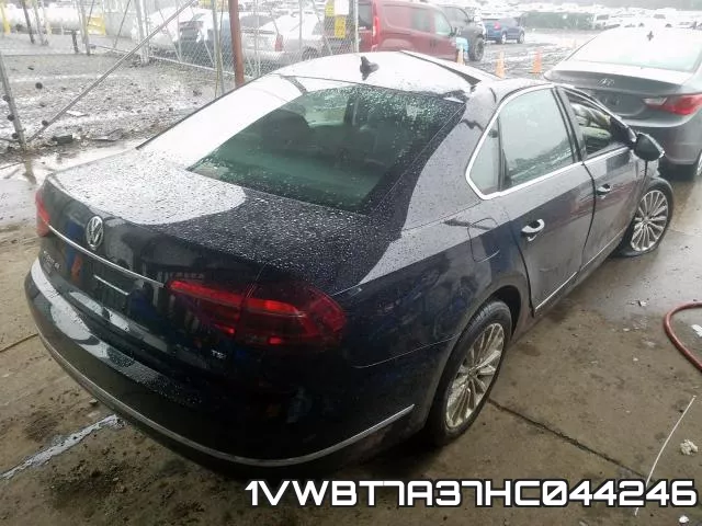 1VWBT7A37HC044246 фото 5