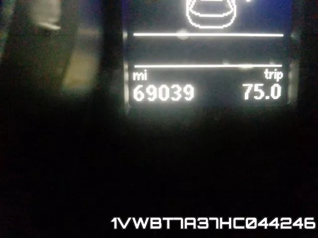 1VWBT7A37HC044246 фото 9
