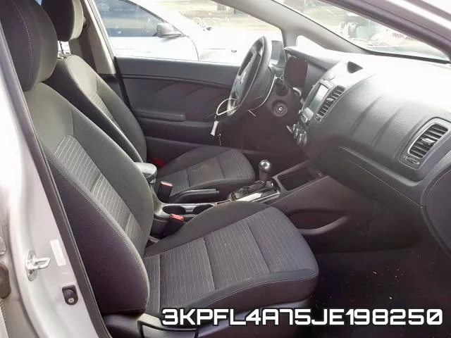 3KPFL4A75JE198250 фото 6