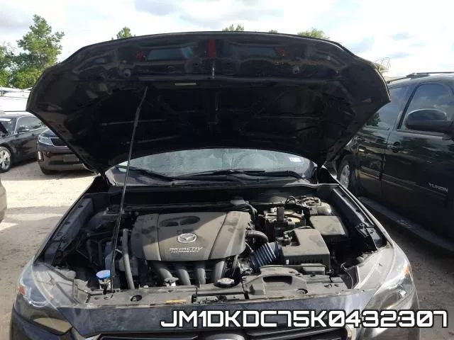 JM1DKDC75K0432307 фото 8
