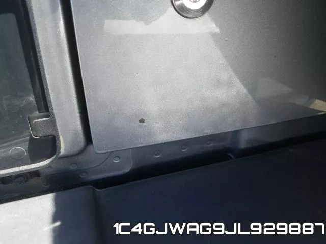 1C4GJWAG9JL929887 фото 10