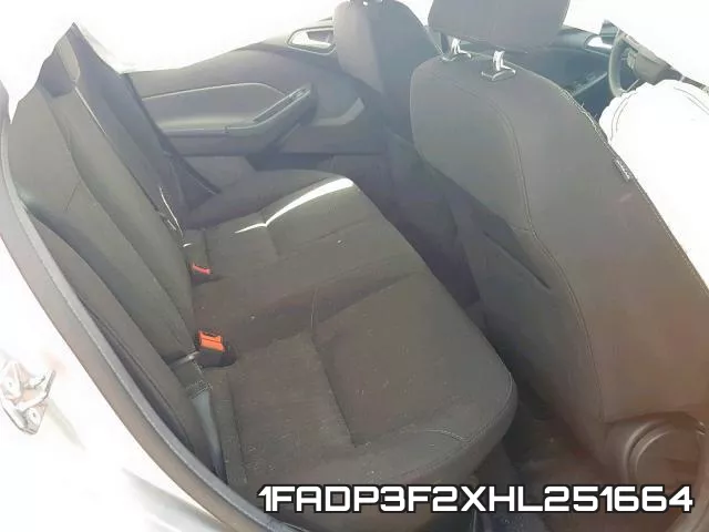 1FADP3F2XHL251664 фото 7