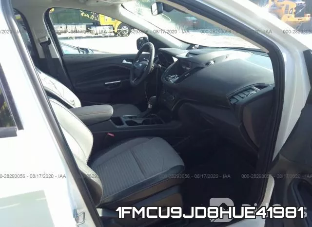 1FMCU9JD8HUE41981 фото 6