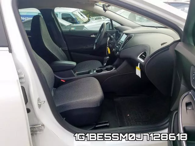 1G1BE5SM0J7128618 фото 6