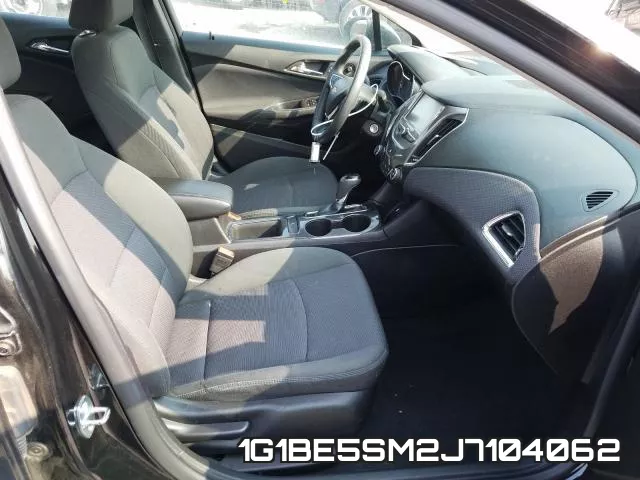 1G1BE5SM2J7104062 фото 6