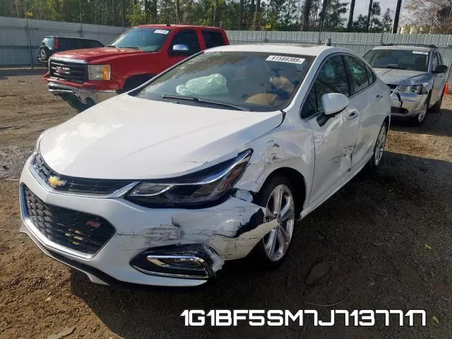 1G1BF5SM7J7137717 фото 10