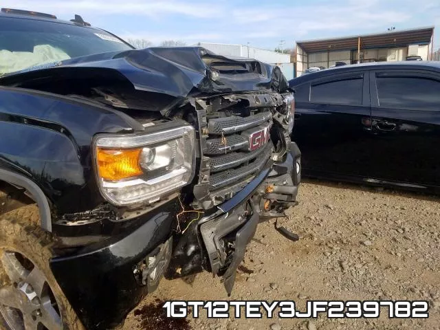 1GT12TEY3JF239782 фото 9