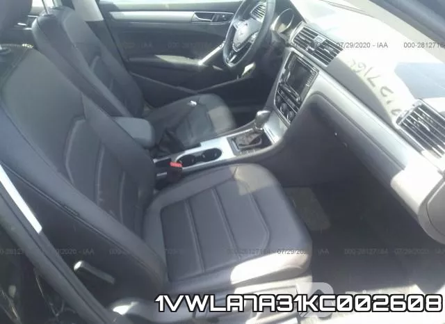1VWLA7A31KC002608 фото 6