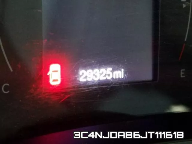 3C4NJDAB6JT111618 фото 9