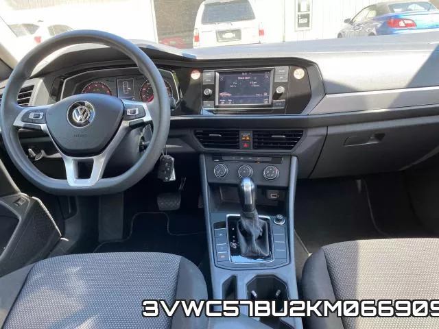 3VWC57BU2KM066909 фото 10