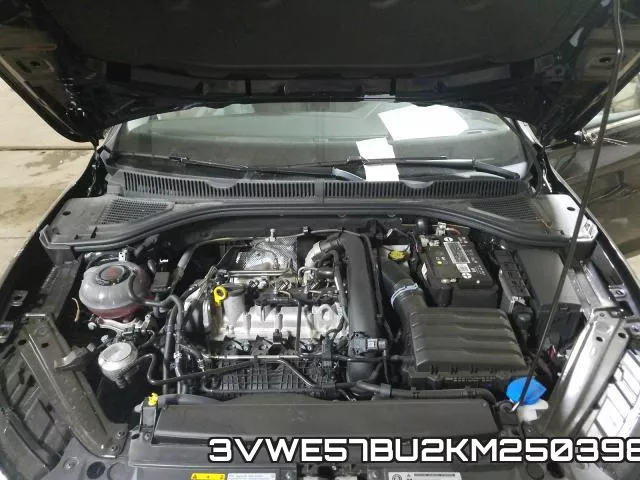 3VWE57BU2KM250398 фото 8