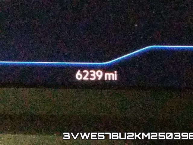 3VWE57BU2KM250398 фото 9