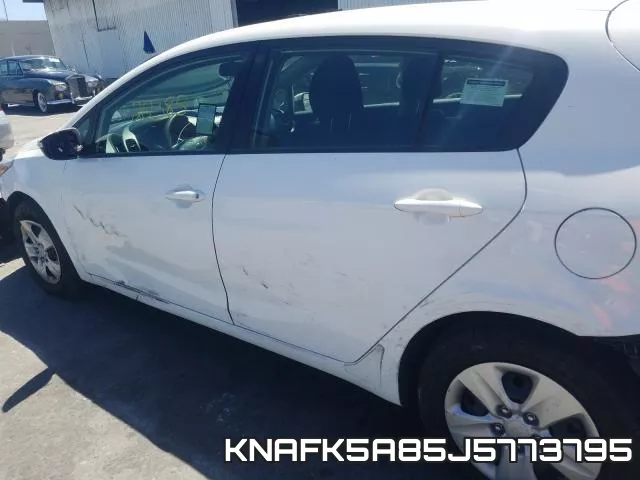KNAFK5A85J5773795 фото 10