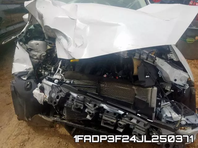 1FADP3F24JL250371 фото 10