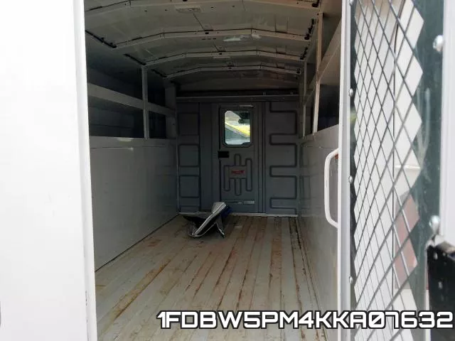 1FDBW5PM4KKA07632 фото 7