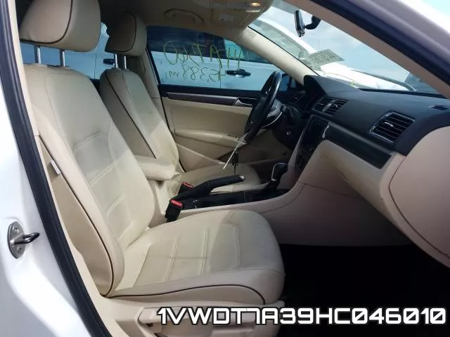1VWDT7A39HC046010 фото 6