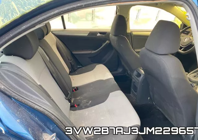 3VW2B7AJ3JM229657 фото 7