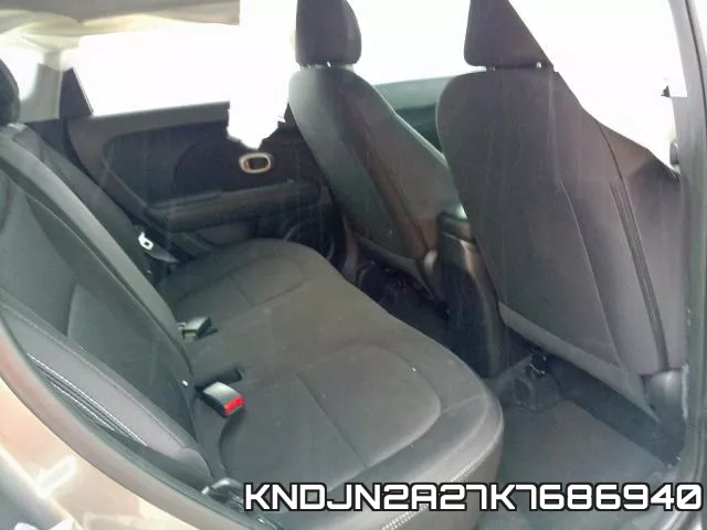 KNDJN2A27K7686940 фото 6