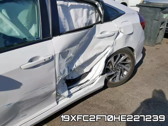 19XFC2F70HE227239 фото 10