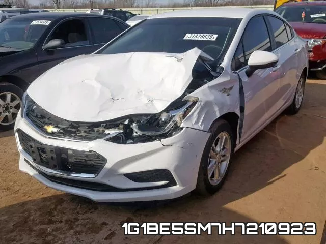 1G1BE5SM7H7210923 фото 3