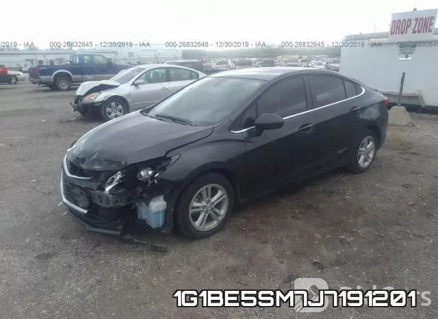 1G1BE5SM7J7191201 фото 3