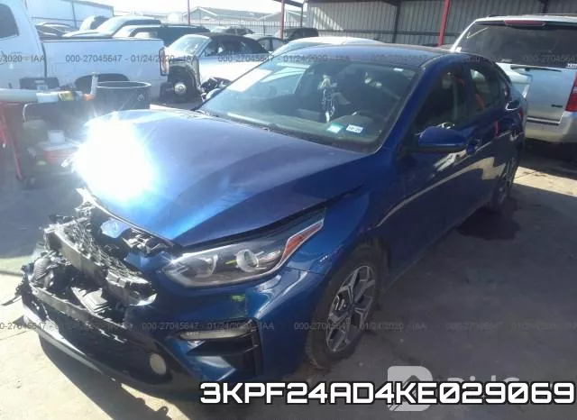 3KPF24AD4KE029069 фото 3
