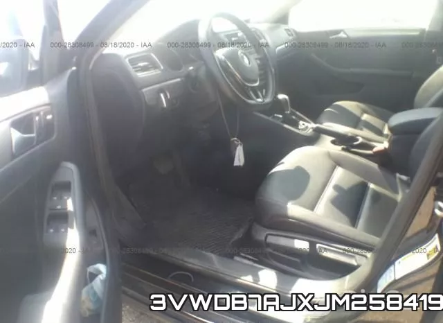 3VWDB7AJXJM258419 фото 6