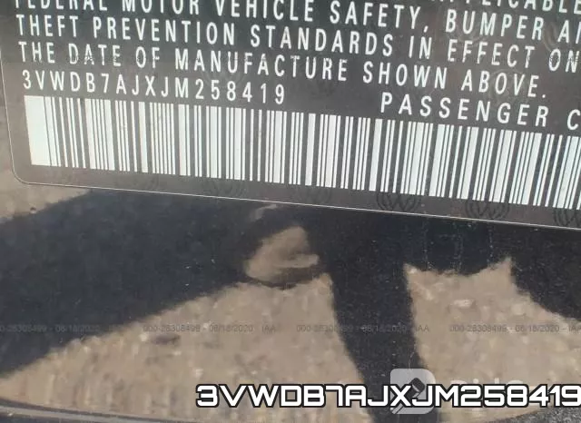 3VWDB7AJXJM258419 фото 9